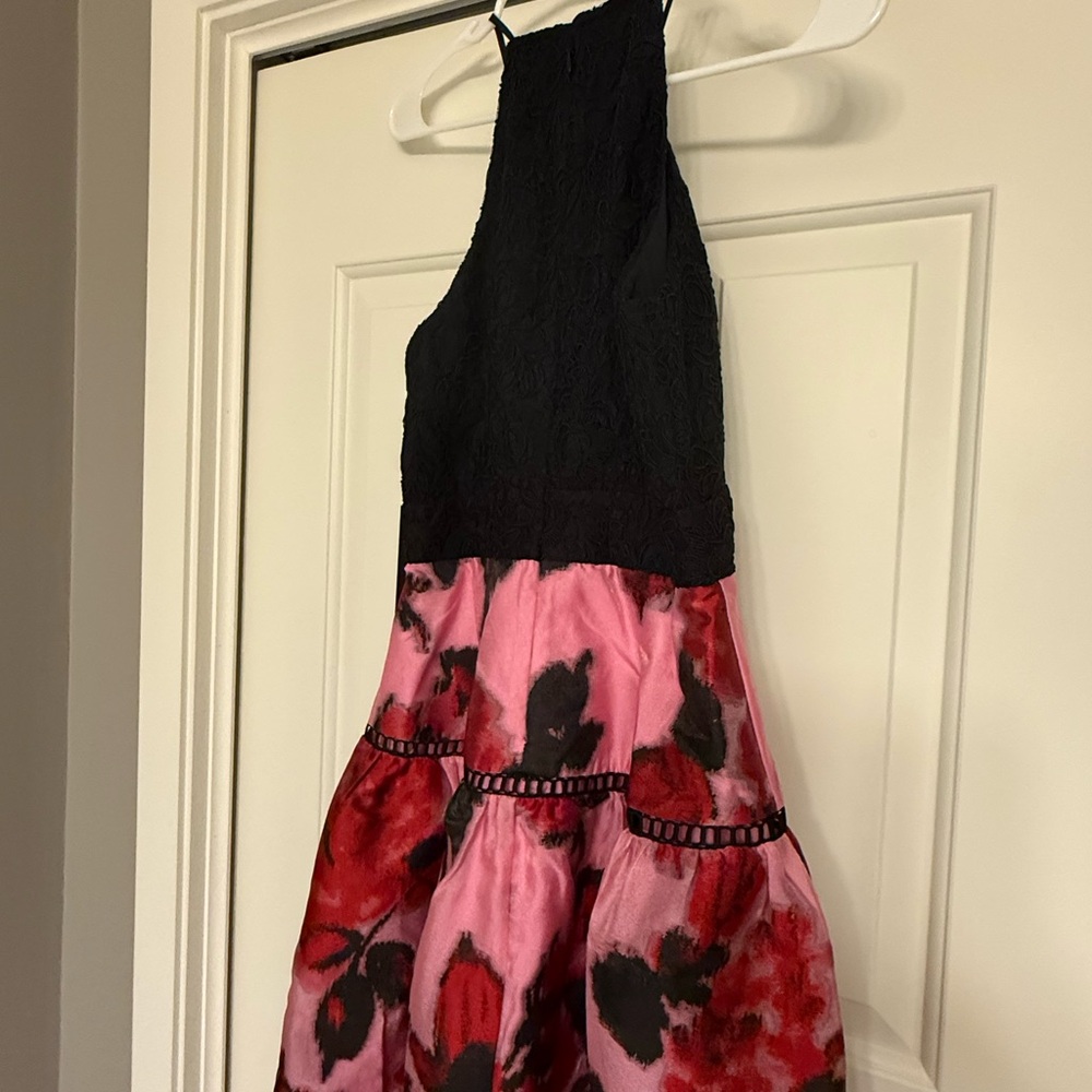 Tuckernuck Black and Pink Floral A-Line Skirt - Picture 7 of 10